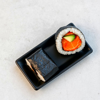 Maki de salmón (6 Piezas)